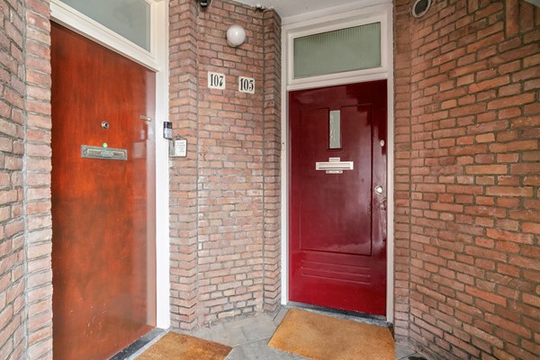 Medium property photo - Bussumsestraat 105, 2574 JD Den Haag